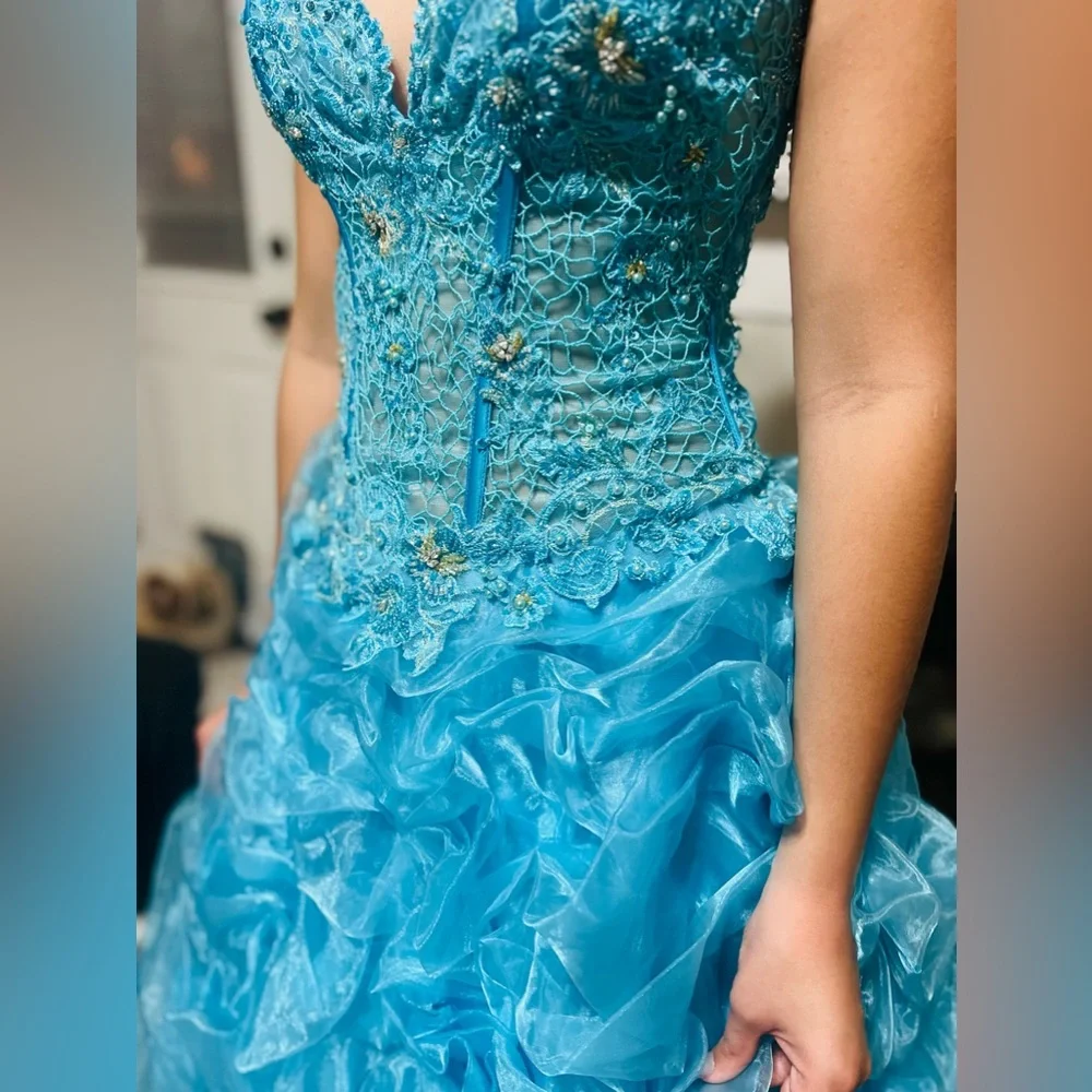 Party Time | Prom Formal Dress Turquoise Size 6 - Picture 2 of 7